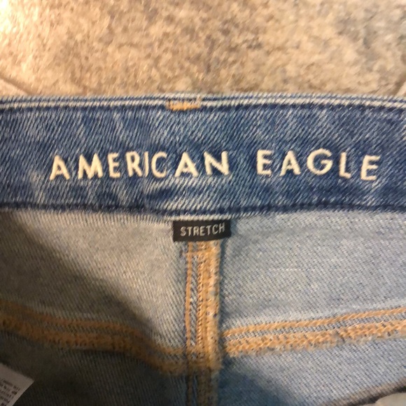 American Eagle AE Stretch Ripped Curvy Mom Jean - Picture 12 of 14